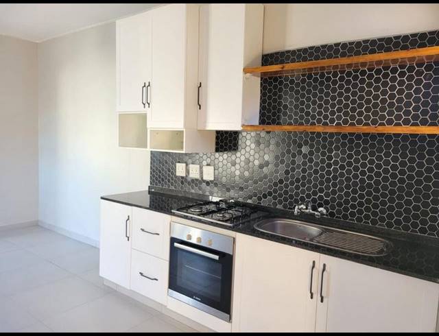 1 BEDROOM APARTMENT FOR SALE IN UVONGO BEACH